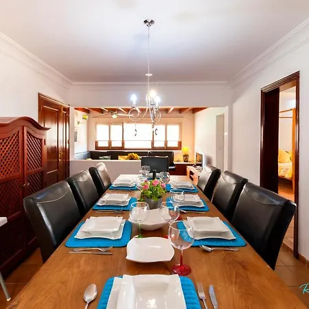 Villa Charming 4-bed In Playa Blanca Playa Blanca (Lanzarote)