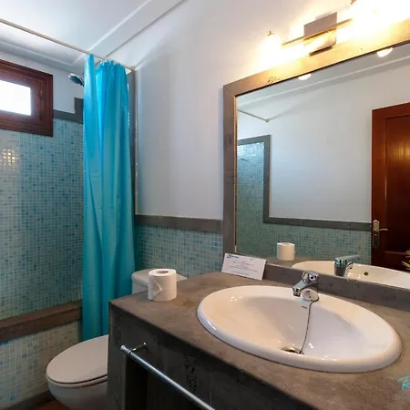 Villa Charming 4-bed In Playa Blanca