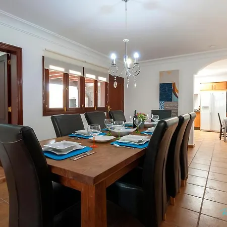 וילה Charming 4-bed In Playa Blanca פלאיה בלנקה